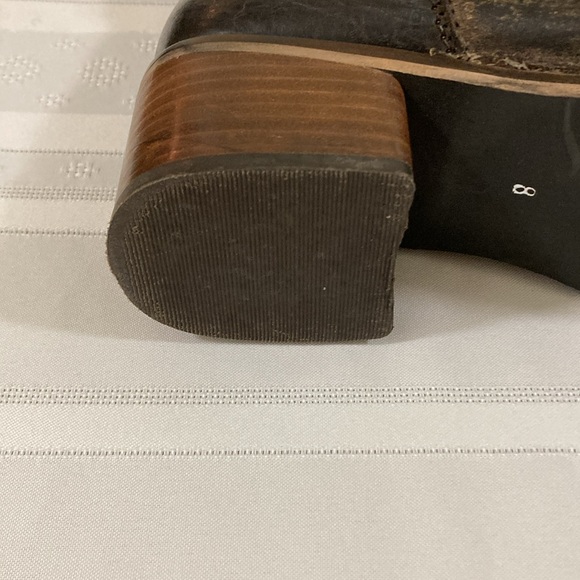 DiBa. True Distressed Looking Boot Size 8 - Picture 8 of 10